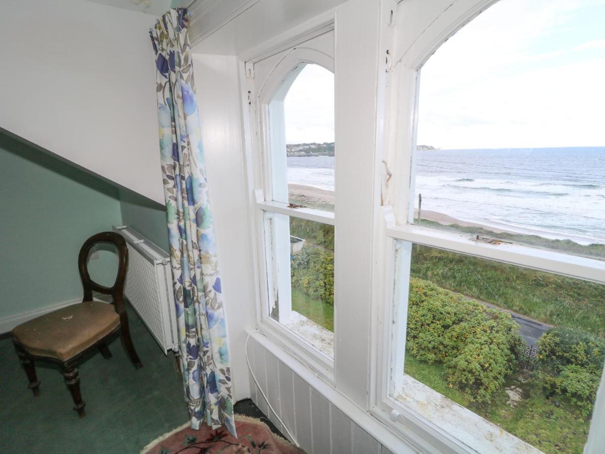 Villa Carriguisnagh à Ballycastle Extérieur photo